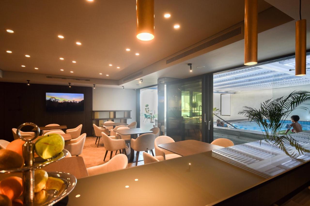 Flamingo Beach Hotel & Spa Vlore Bagian luar foto