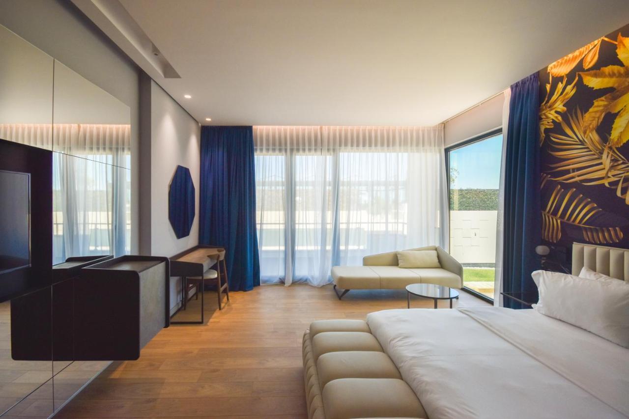 Flamingo Beach Hotel & Spa Vlore Bagian luar foto