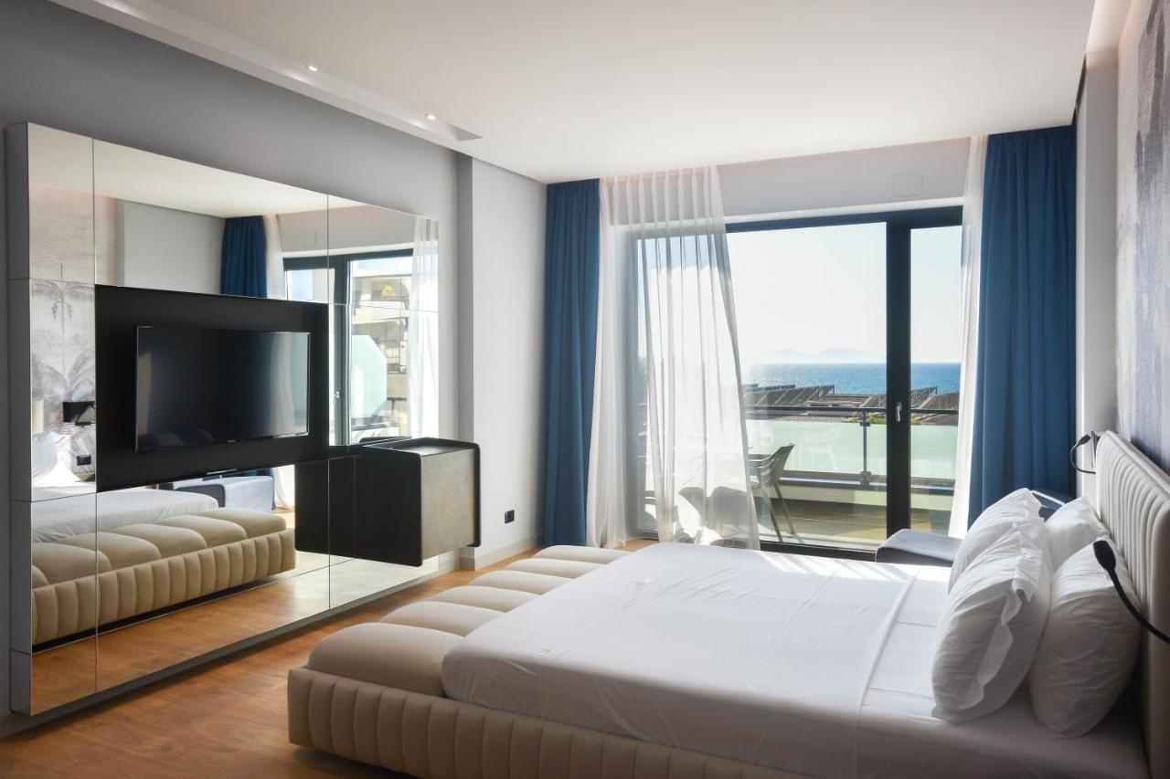 Flamingo Beach Hotel & Spa Vlore Bagian luar foto
